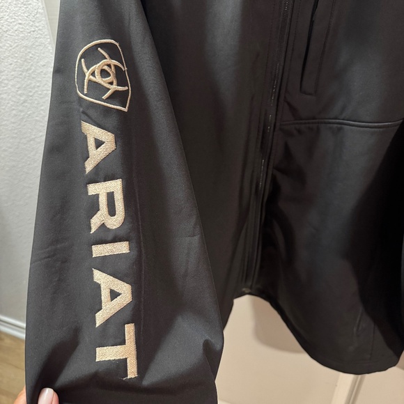 Ariat Black Softshell Jacket Men’s XXL – Fleece Lined, Water & Wind Resistant - Picture 3 of 4